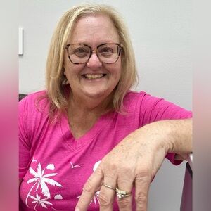 Meet your Posher, Denise